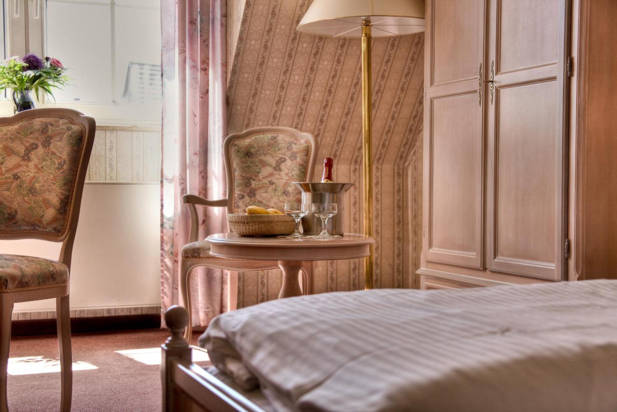 Hotel Am Markt Altentreptow Εξωτερικό φωτογραφία