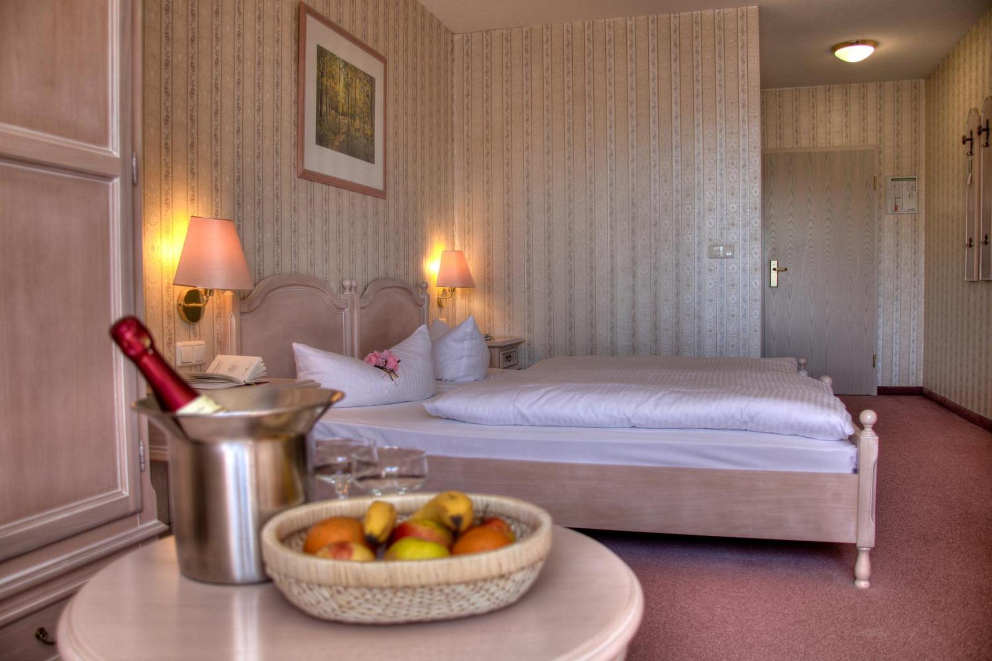 Hotel Am Markt Altentreptow Εξωτερικό φωτογραφία